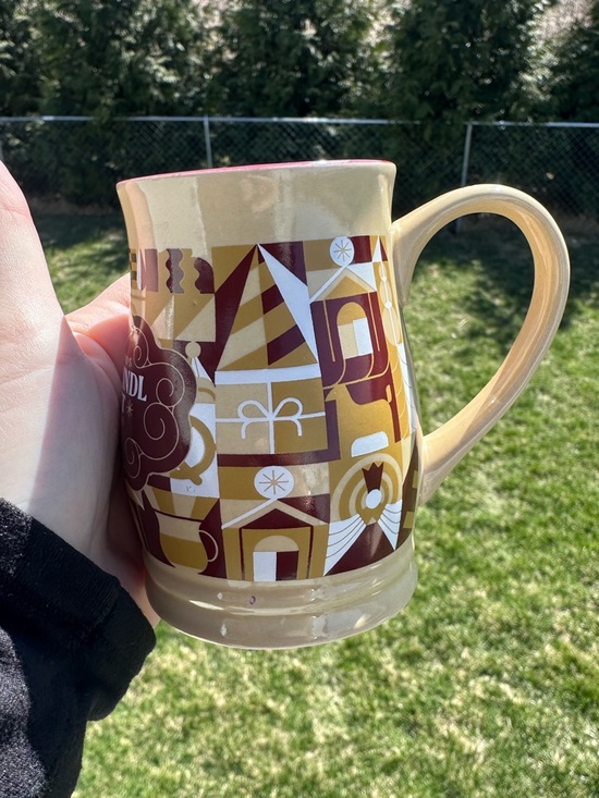 Christkindl Markt | Grand Rapids Downtown Market Mug | Size 8 oz - Picture 4 of 9